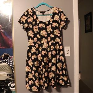 Forever 21 Plus Black Floral Dress | Gently Used | Size 0X